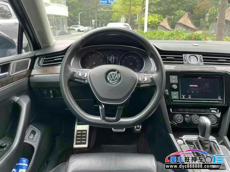 19年大众迈腾轿车抵押车出售