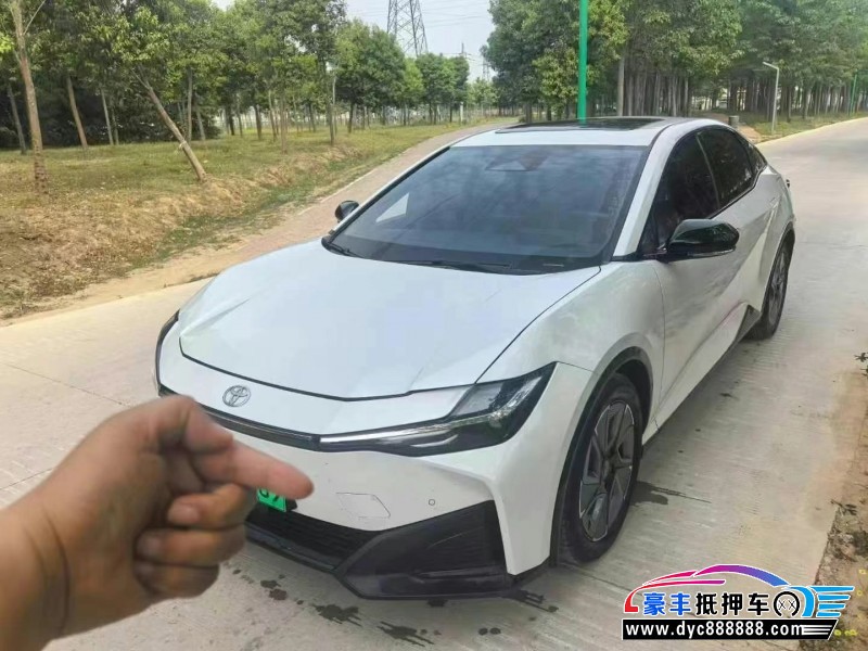 24年丰田BZ3轿车抵押车出售