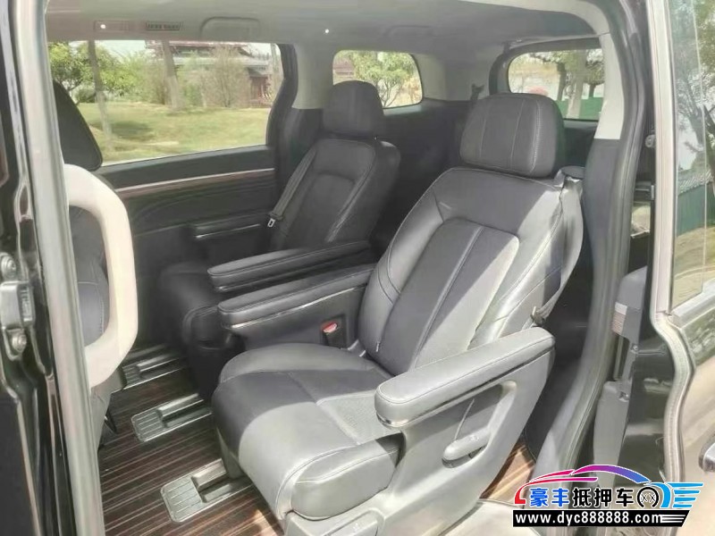 21年传祺M8轿车抵押车出售