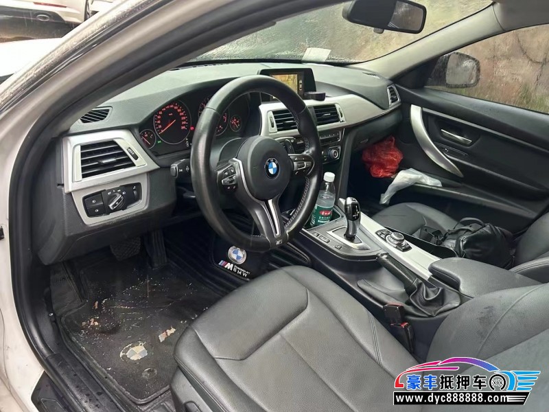 15年宝马3系轿车抵押车出售