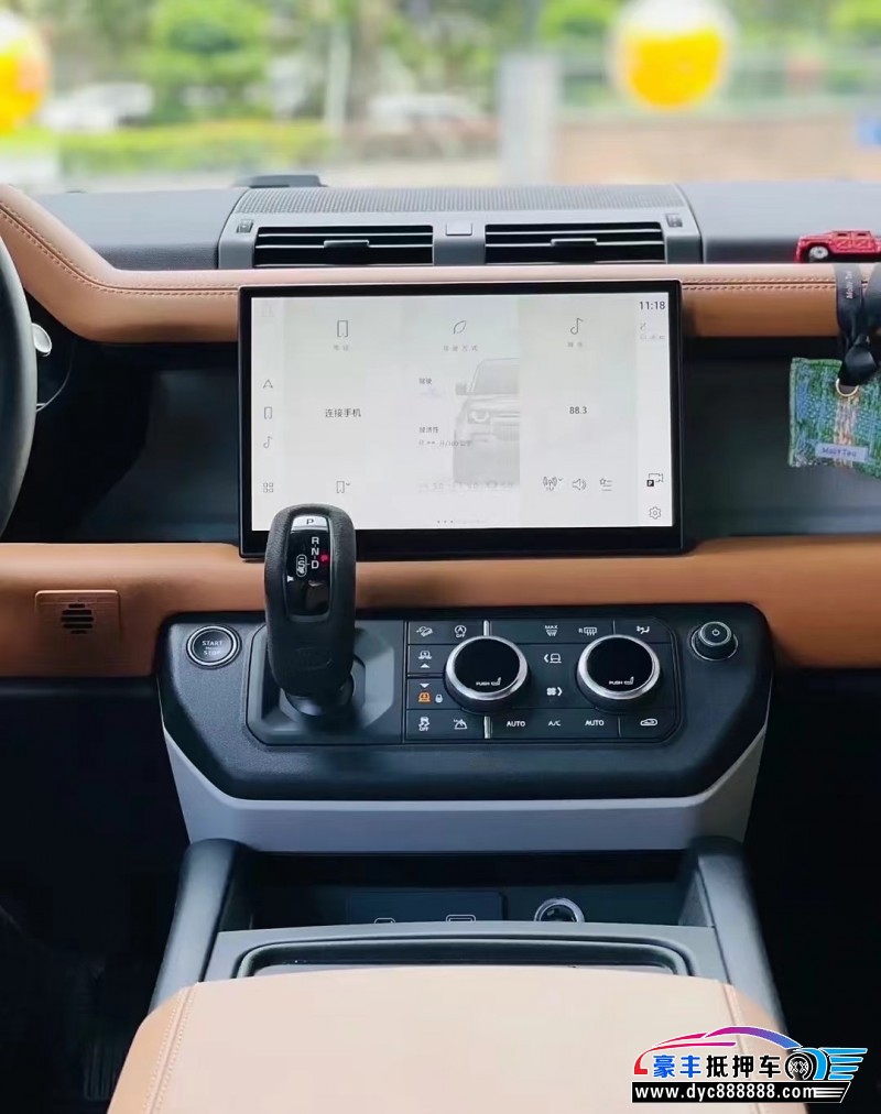 23年路虎卫士轿车抵押车出售