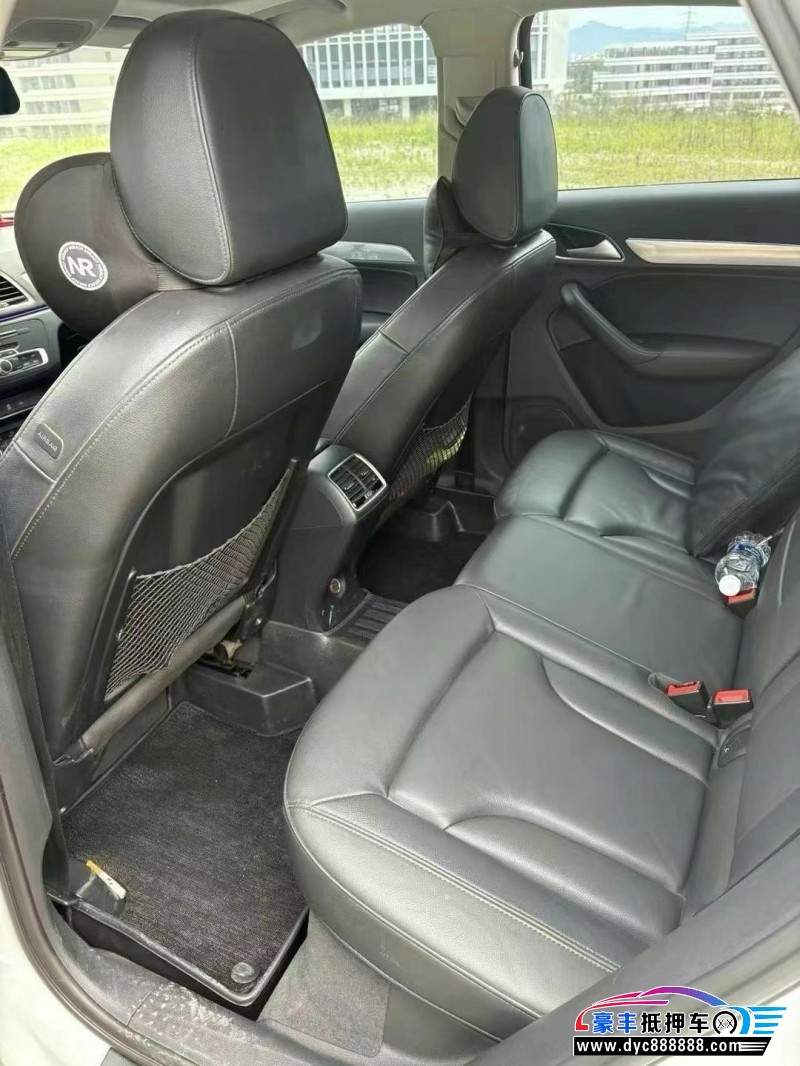 17年奥迪Q3轿车抵押车出售