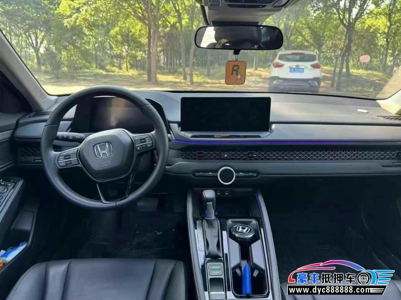 24年本田雅阁轿车抵押车出售