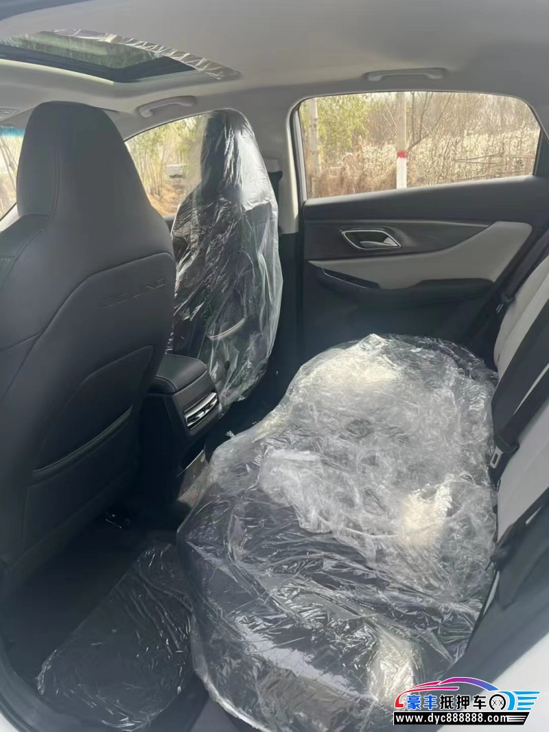 25年北汽新能源EU系列轿车抵押车出售