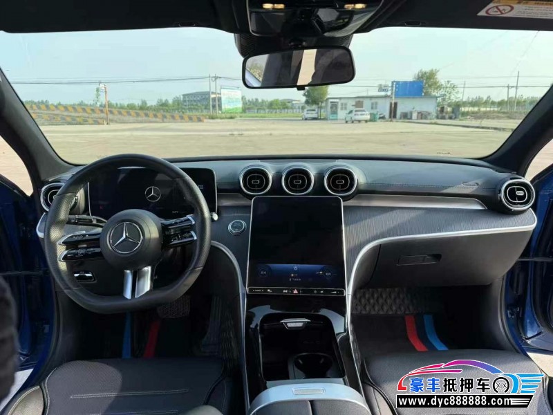 22年奔驰C轿车抵押车出售