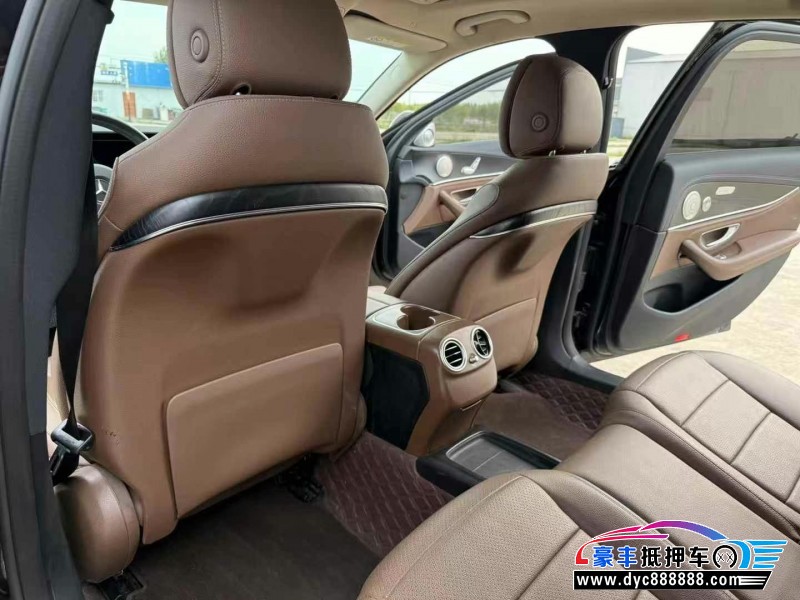 19年奔驰E轿车抵押车出售