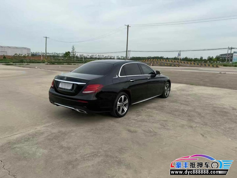 19年奔驰E轿车抵押车出售