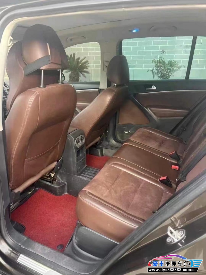 14年大众途观轿车抵押车出售