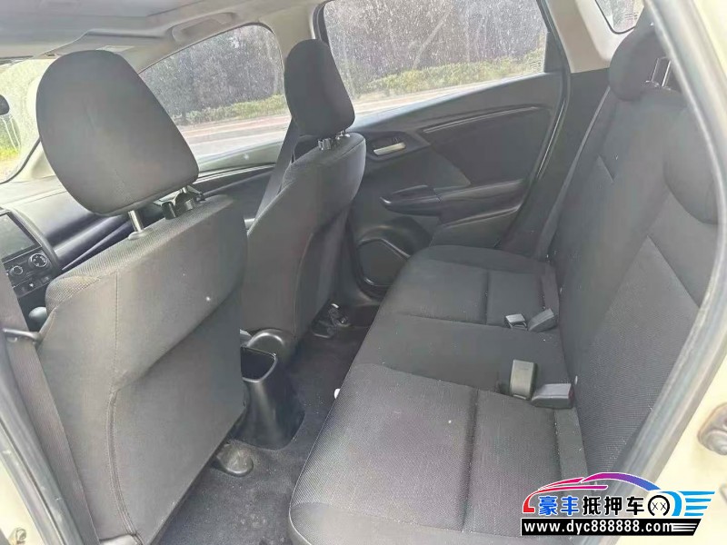 19年本田飞度轿车抵押车出售