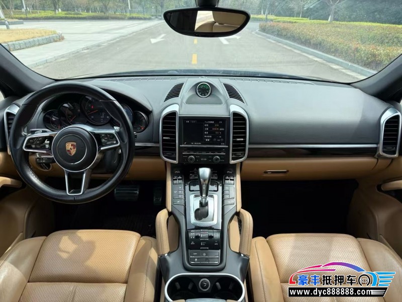 17年保时捷卡宴轿车抵押车出售