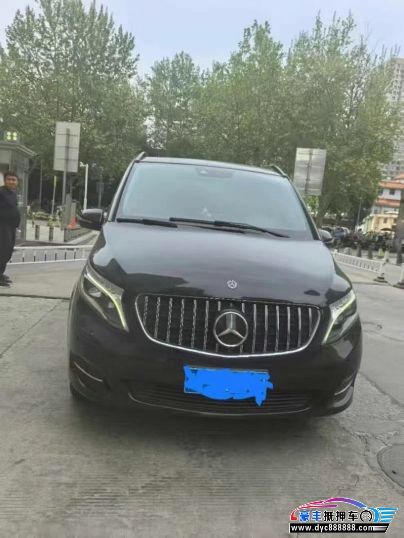 18年奔驰V轿车抵押车出售