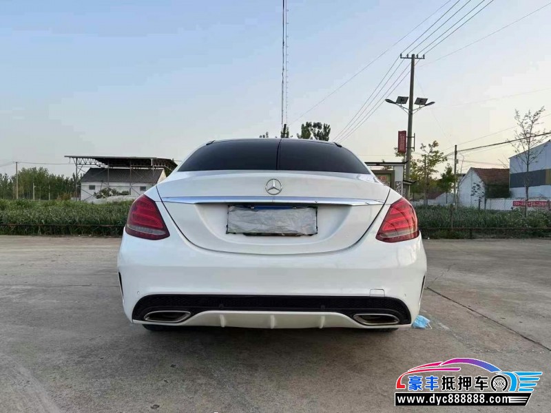 14年奔驰C轿车抵押车出售