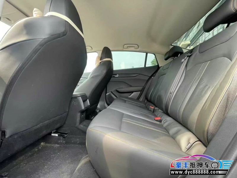 24年东风风神奕炫轿车抵押车出售