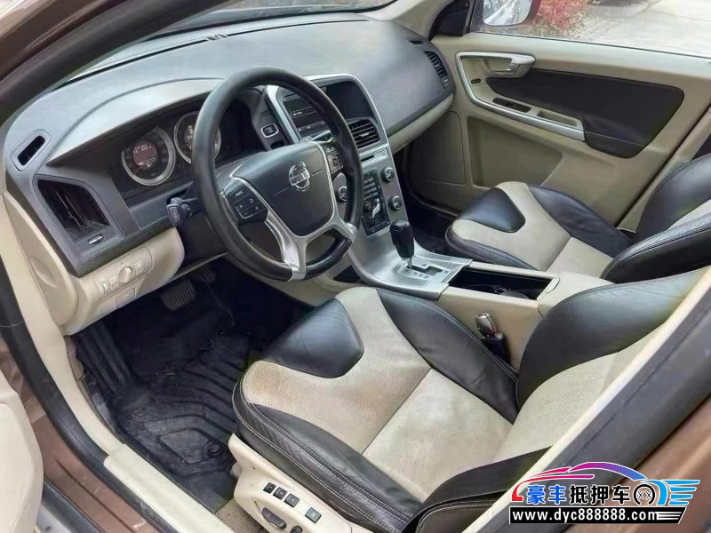 11年沃尔沃XC60轿车抵押车出售