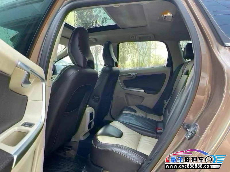 11年沃尔沃XC60轿车抵押车出售