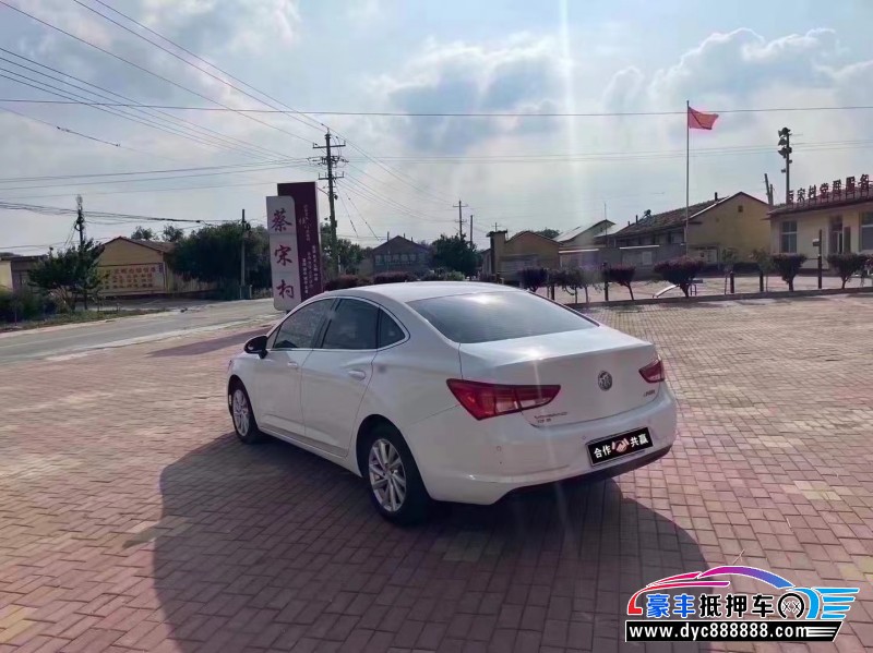 18年别克威朗轿车抵押车出售