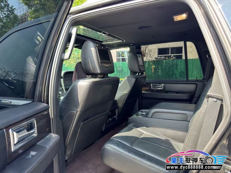 16年林肯领航员MPV抵押车出售