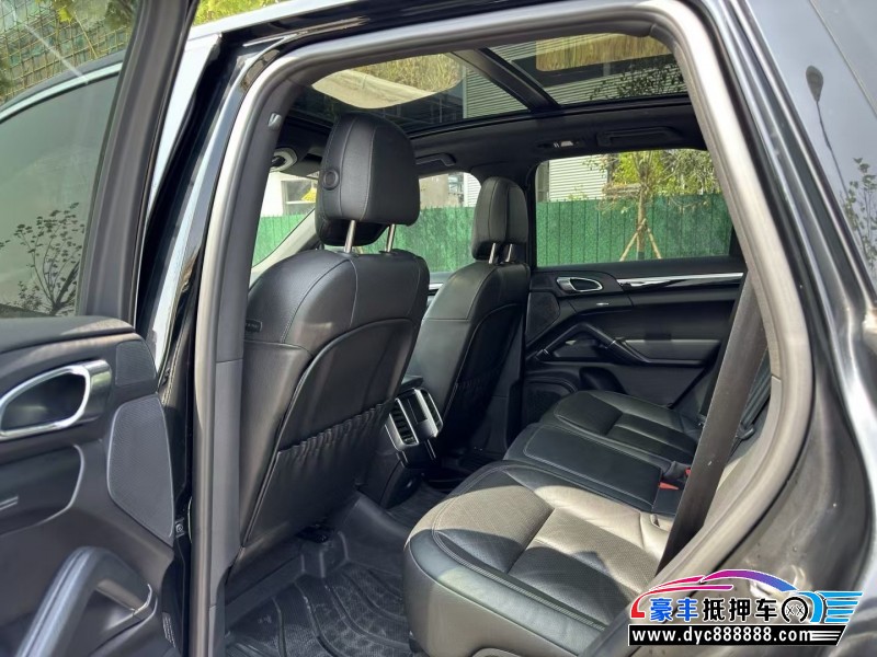 15年保时捷卡宴SUV抵押车出售