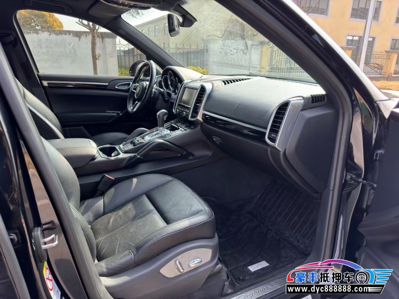 15年保时捷卡宴SUV抵押车出售