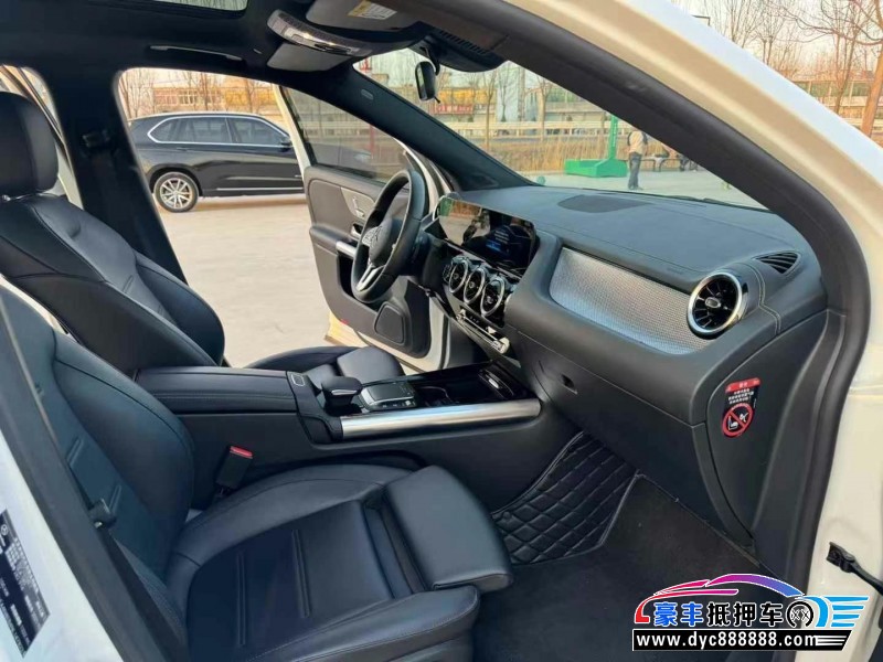 21年奔驰GLA轿车抵押车出售