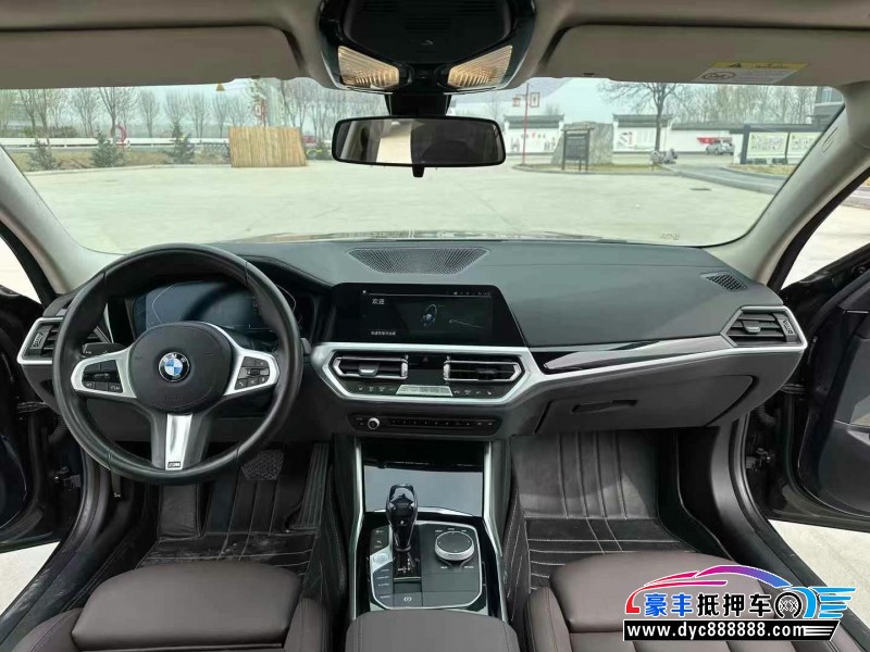 20年宝马3系轿车抵押车出售