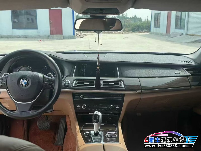 14年宝马7系轿车抵押车出售