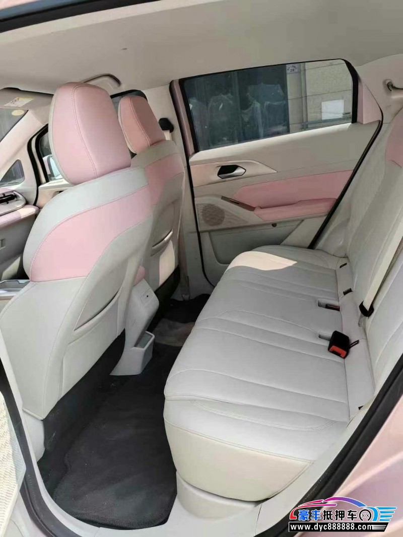 24年吉利几何轿车抵押车出售