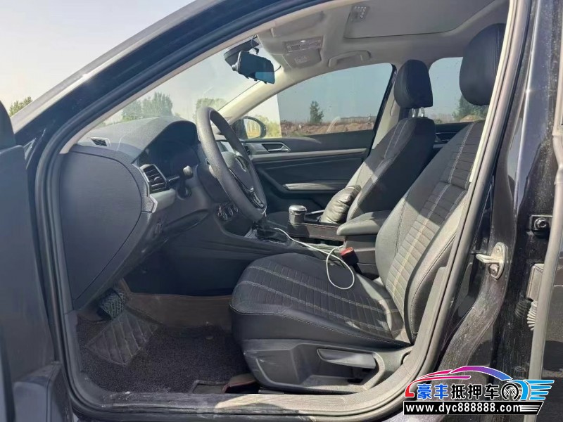 22年大众朗逸轿车抵押车出售