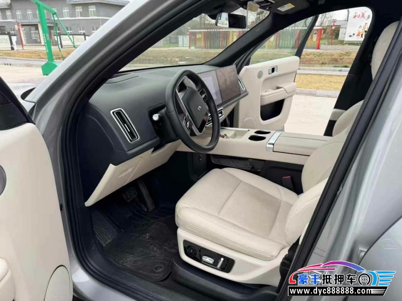 22年理想L9轿车抵押车出售