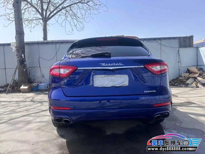 17年玛莎拉蒂莱万特轿车抵押车出售