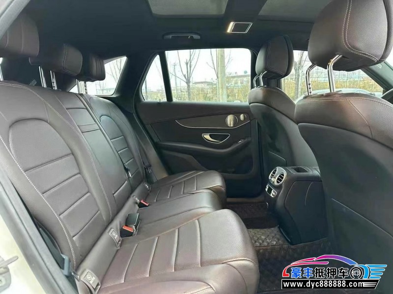 21年奔驰GLC轿车抵押车出售