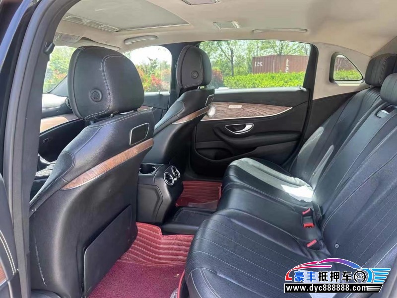 16年奔驰E轿车抵押车出售