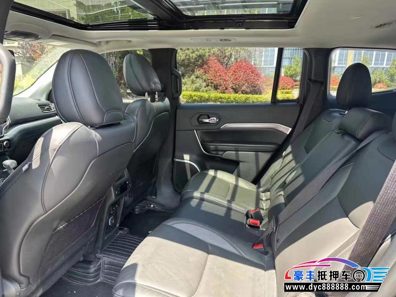 19年Jeep指挥官轿车抵押车出售