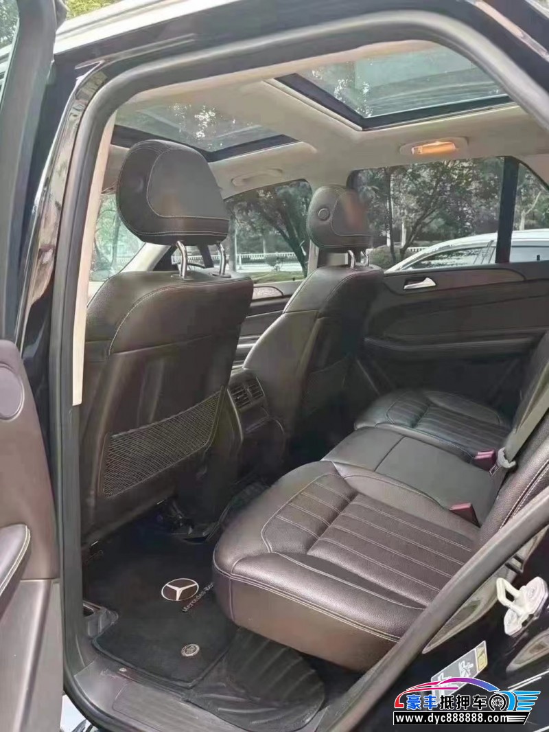 16年奔驰GLE轿车抵押车出售