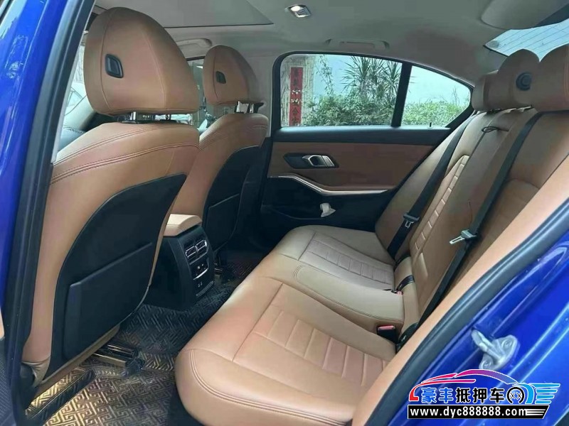 20年宝马3系轿车抵押车出售