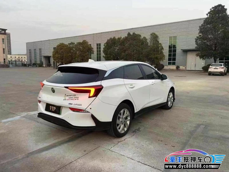 24年别克微蓝轿车抵押车出售