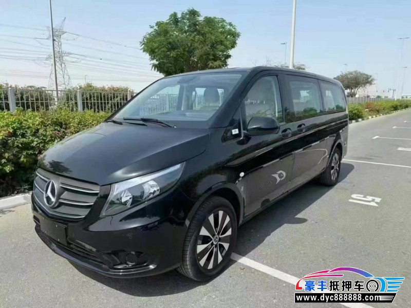 23年奔驰威霆轿车抵押车出售