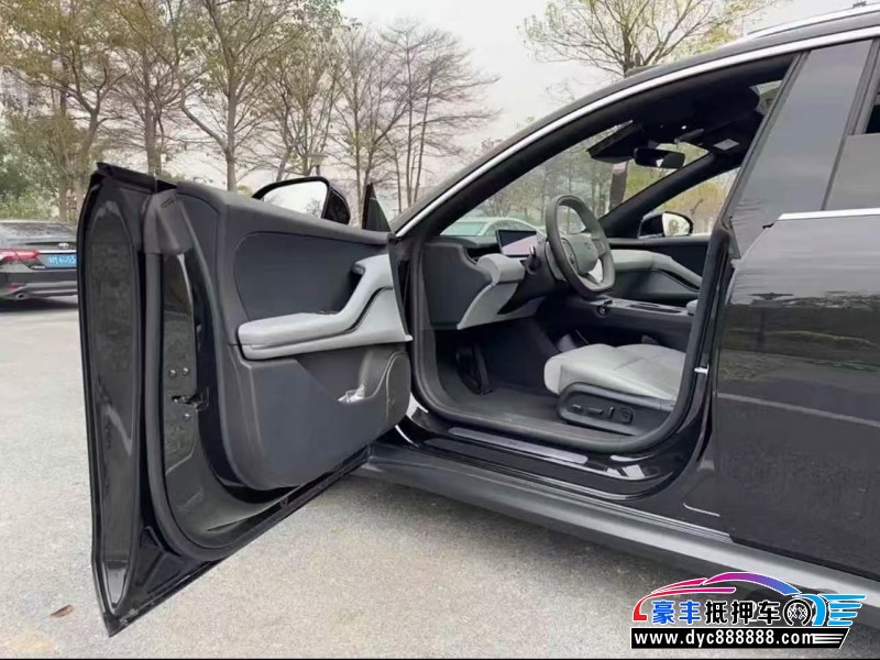 24年蔚来ET5轿车抵押车出售