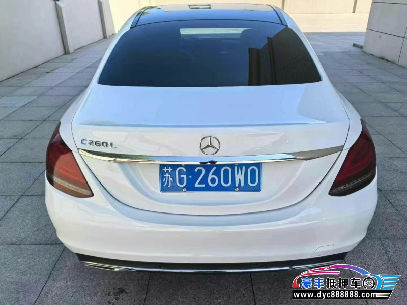 19年奔驰C轿车抵押车出售