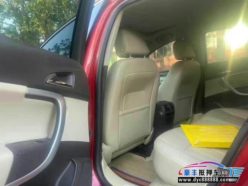 16年别克君威轿车抵押车出售