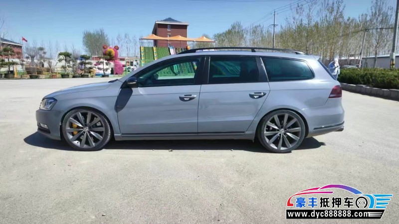 12年大众迈腾轿车抵押车出售