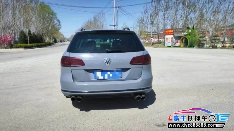 12年大众迈腾轿车抵押车出售