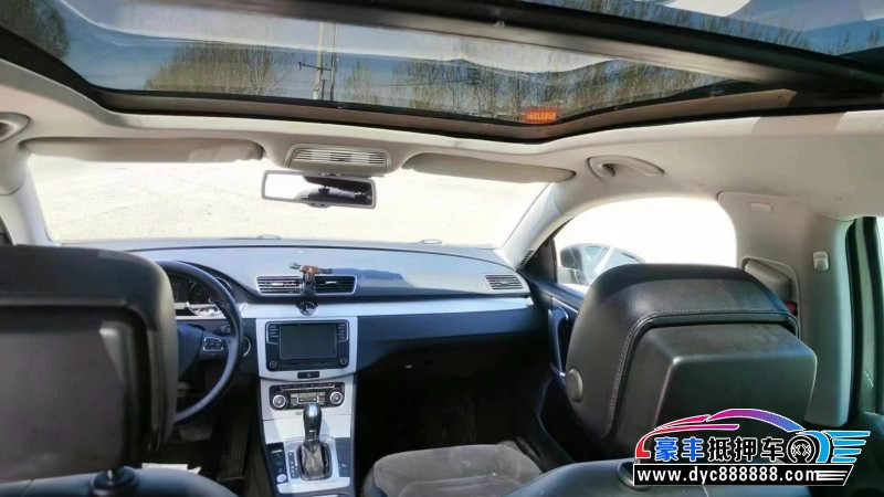 12年大众迈腾轿车抵押车出售