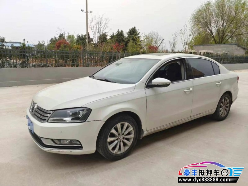 13年大众迈腾轿车抵押车出售