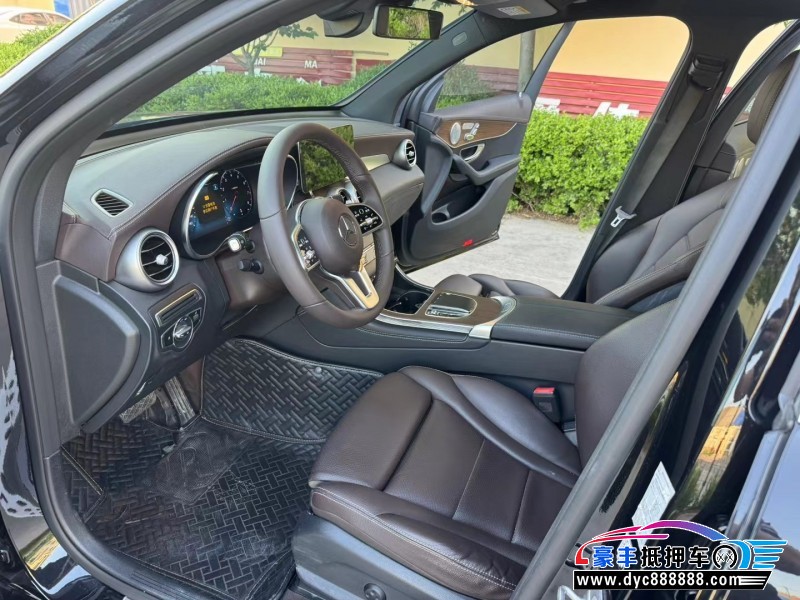 20年奔驰GLCSUV抵押车出售