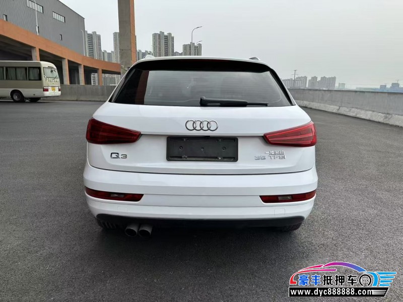 17年奥迪Q3轿车抵押车出售