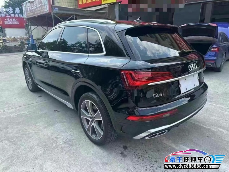 22年奥迪Q5轿车抵押车出售