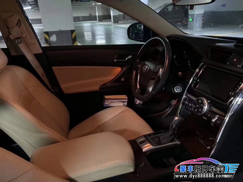 14年丰田锐志轿车抵押车出售