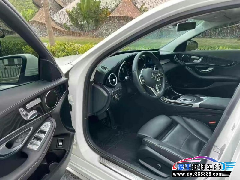 19年奔驰C轿车抵押车出售