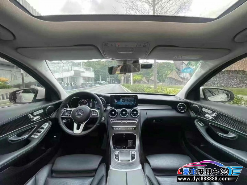 19年奔驰C轿车抵押车出售